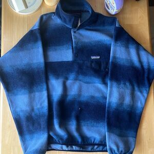 PATAGONIA Synchilla Patterned Fleece Blue Ombre Men's Medium